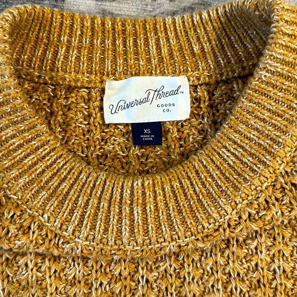 Knitted Sweater - Picture 2 of 2